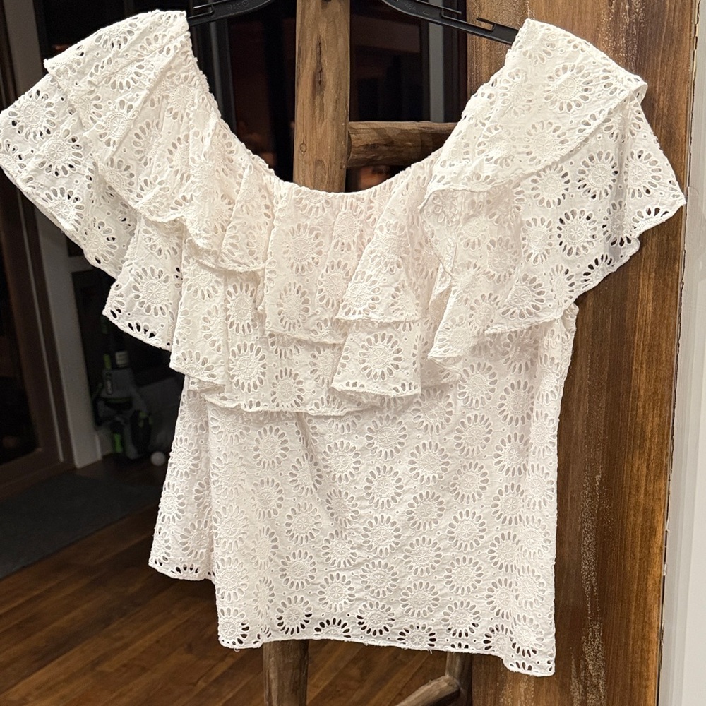 Lilly Pulitzer white off the shoulder Blouse